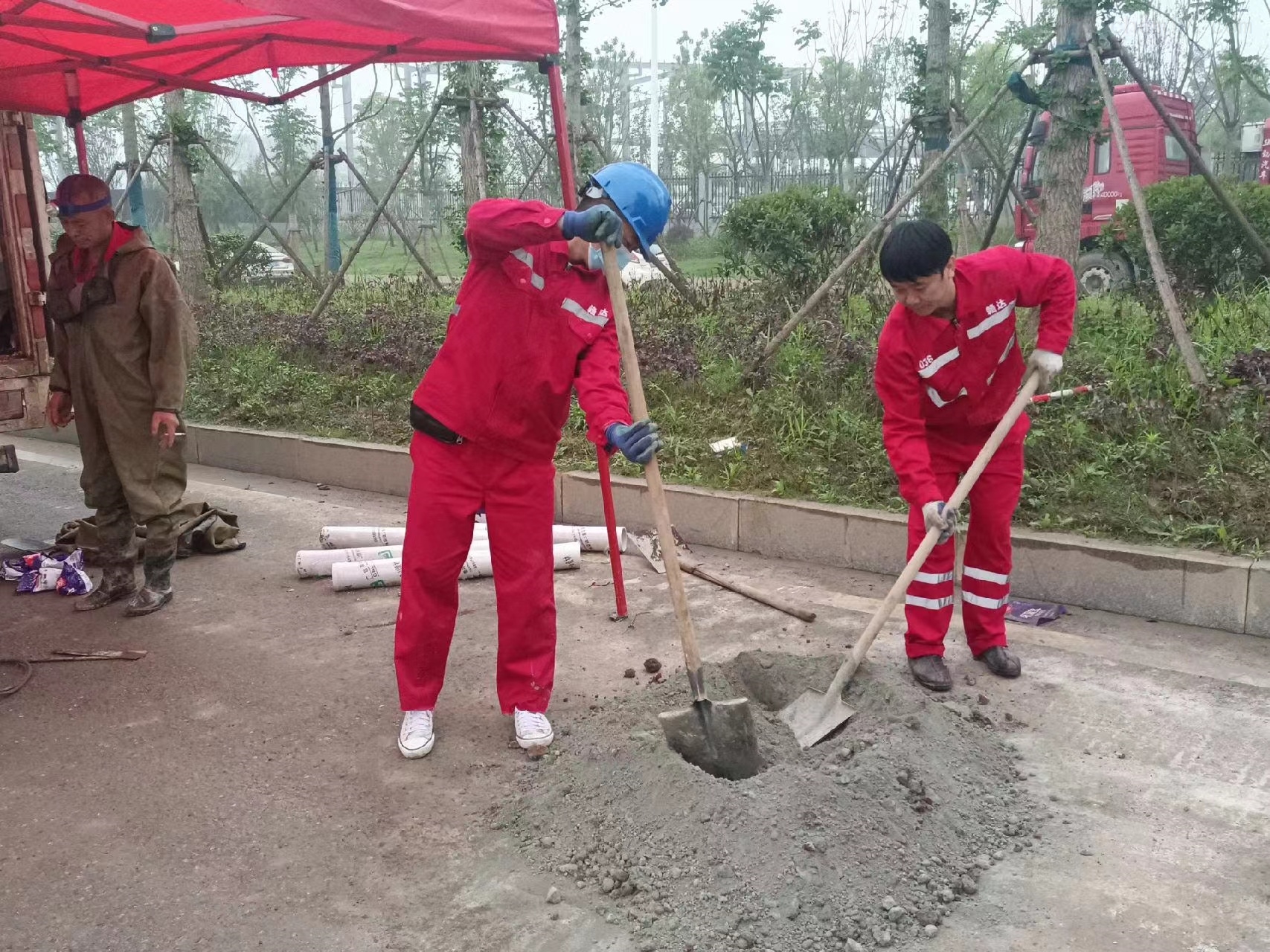 铜山管道疏通哪家好】及时进行市政管道清淤